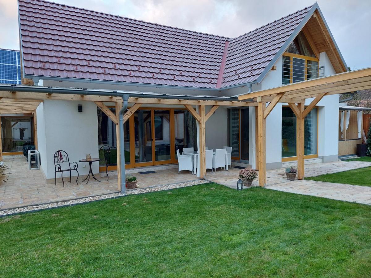 Villa Quality Wellness Dozmat Екстериор снимка